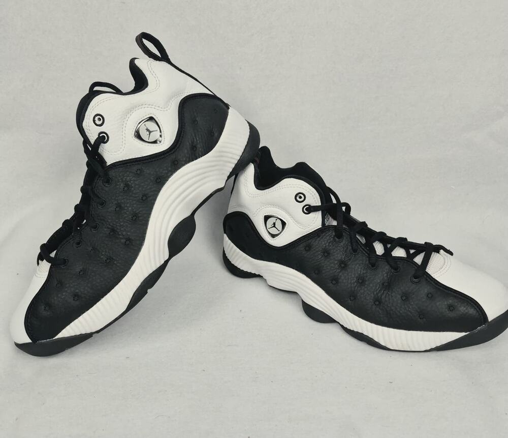 Nike Air Jordan Jumpman Team 2 II White Black Mens Size 9 Basketball 819175-106